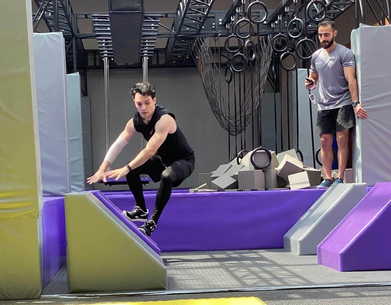 salam waddah crouch jumping